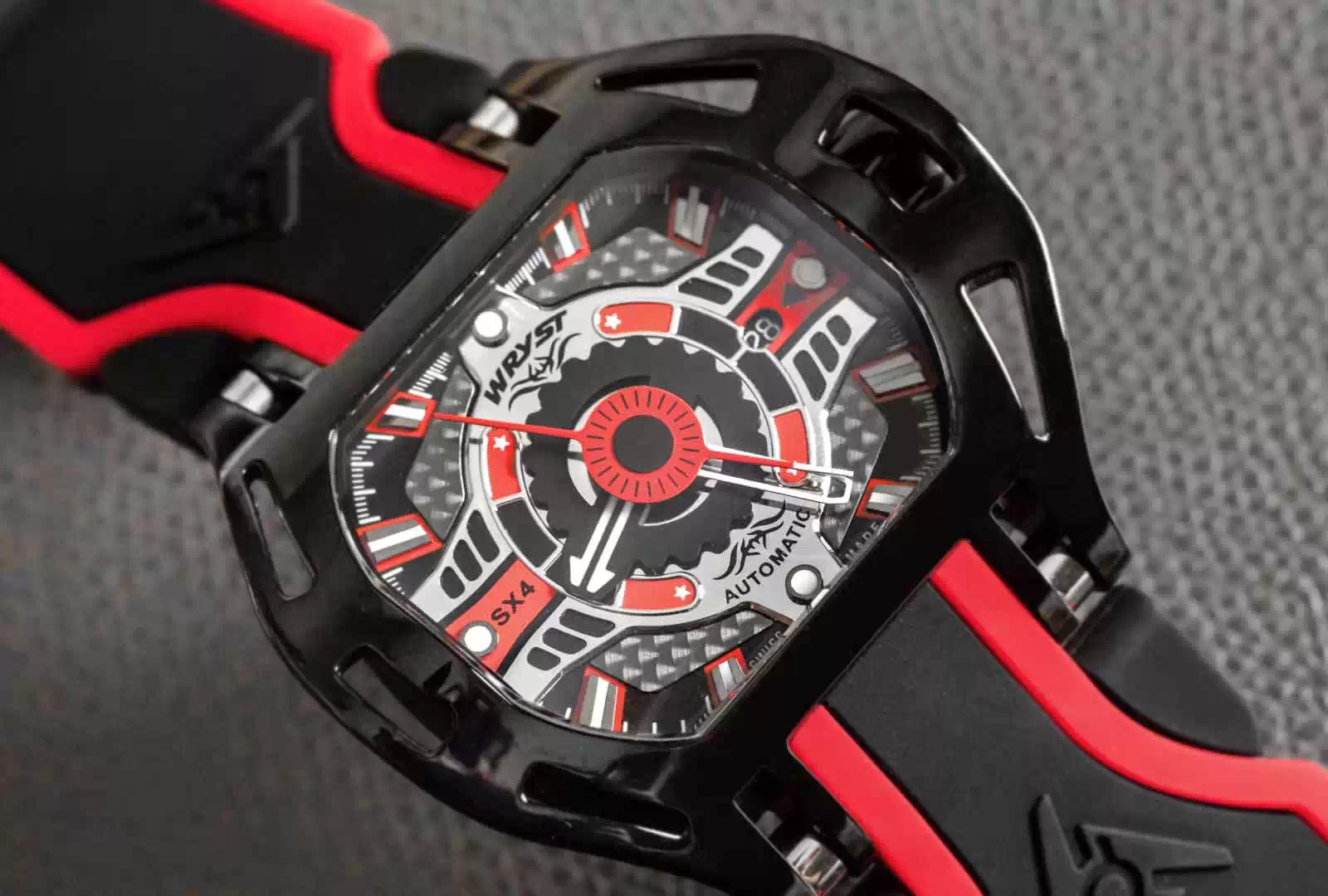 Montre Automatique Noire et Rouge Wryst SX4