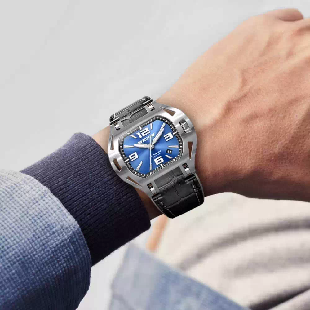 Reloj con esfera azul - Wryst más caro