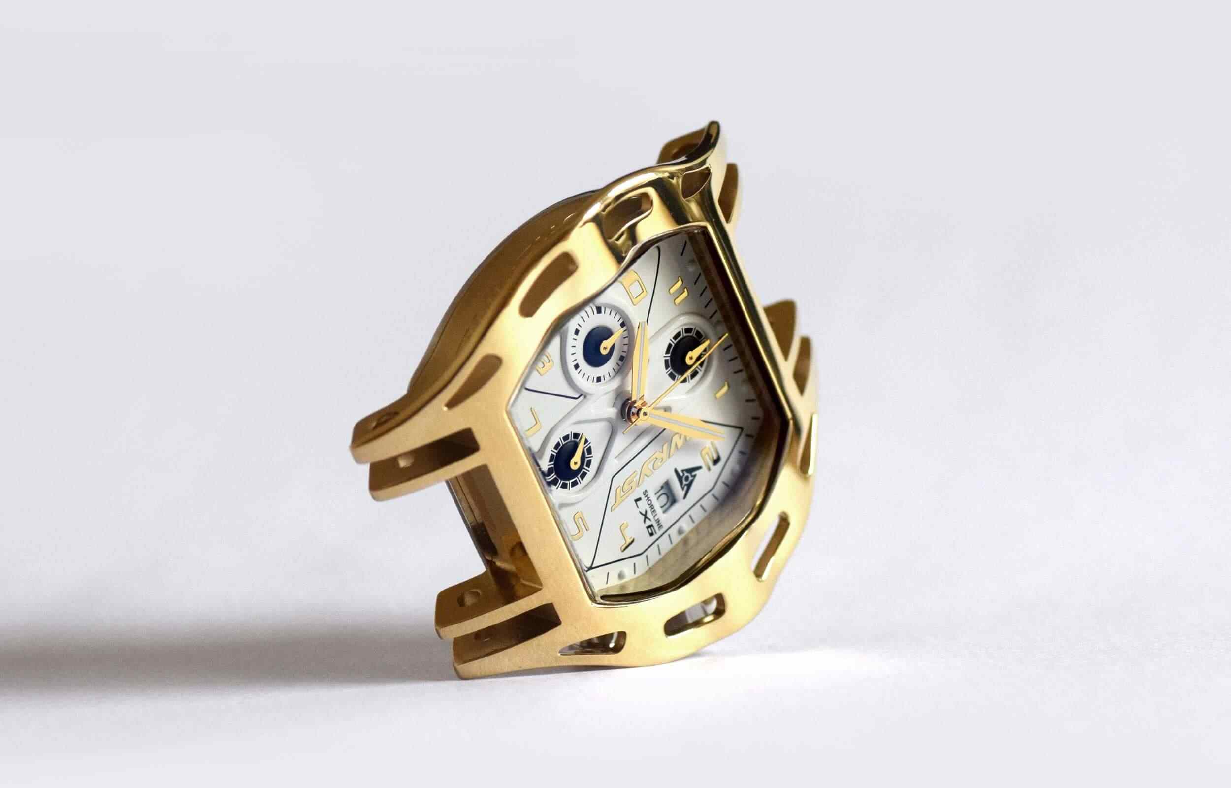 Reloj de oro esfera blanca