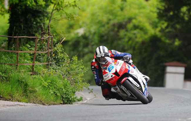 isle of man TT superbike practice 2015